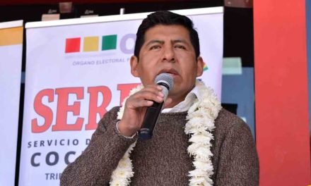 TAHUICHI: PARTIDOS «JUEGAN CON LOS ELECTORES» AL RESERVAR MÁS DE 1.000 CANDIDATURAS