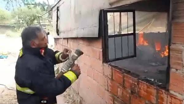 NIÑO MUERE CALCINADO TRAS INCENDIO EN VIVIENDA DE YACUIBA