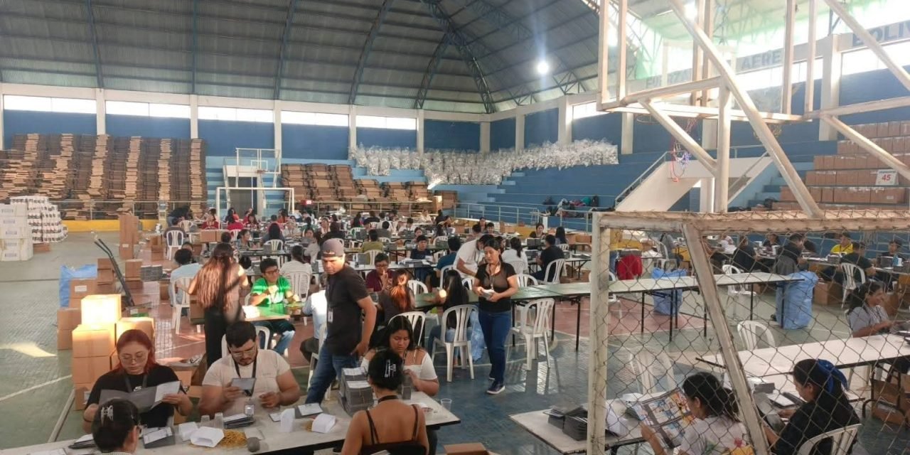 ARRANCA ARMADO DE MALETAS ELECTORALES QUE SE ENTREGARÁN DESDE EL 14 DE AGOSTO