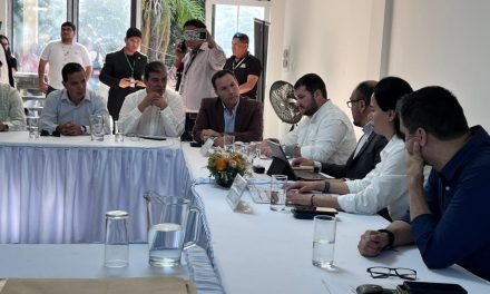 CÍVICOS PRESENTAN 35 PREGUNTAS TÉCNICAS AL TSE SOBRE EL SISTEMA SIREPRE