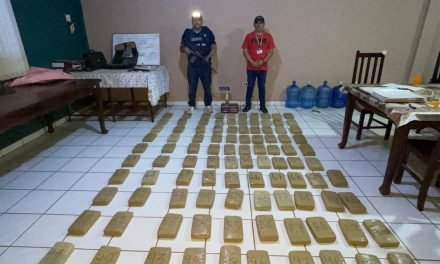 HALLAN MÁS DE 100 KILOS DE MARIHUANA EN CAMIÓN ABANDONADO EN RIBERALTA