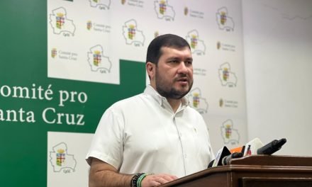 CÍVICO: “EL MAS QUEDÓ FUERA DE LA HISTORIA DEL PAÍS”