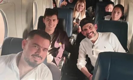 CAMACHO EMPRENDE SU VIAJE DESDE EL ALTO CON DESTINO A SANTA CRUZ