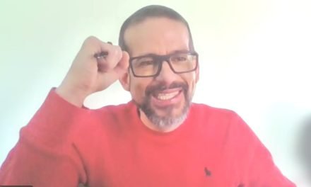 CAMACHO REGRESA ESTA TARDE A SANTA CRUZ Y MOVILIZA A SUS SEGUIDORES