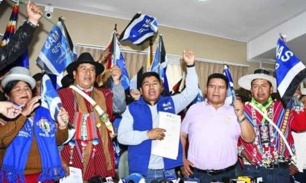 EL MAS ANUNCIA PROCESOS CONTRA “TRÁNSFUGAS Y TRAIDORES” Y CUESTIONA AL PRESIDENTE DEL TSJ