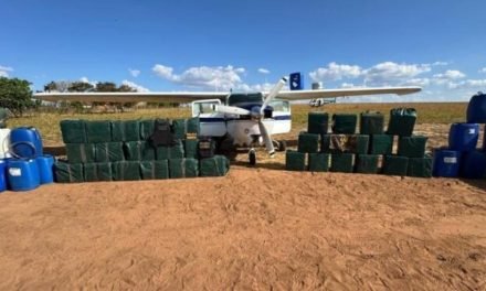 AVIONETA BOLIVIANA CON TONELADA DE COCAÍNA INTERCEPTADA EN BRASIL