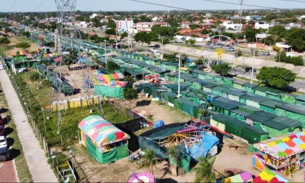 FISCALÍA APREHENDE A PROPIETARIA DE RUEDA DE LA FORTUNA COLAPSADA EN LAS ALASITAS