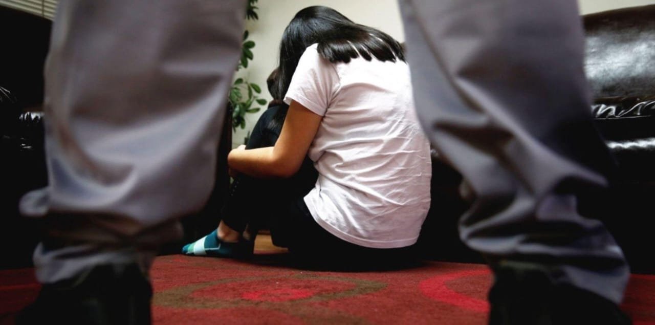 DENUNCIAN A PROFESOR POR PRESUNTO ABUSO SEXUAL A DOS ESTUDIANTES