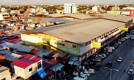 JHONNY FERNÁNDEZ EXIGE REQUISITOS A FAMILIA CRAPUZZI POR PREDIO DEL MERCADO MUTUALISTA