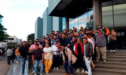 FUNCIONARIOS MUNICIPALES CONVOCADOS PARA DEFENDER A JHONNY FERNÁNDEZ