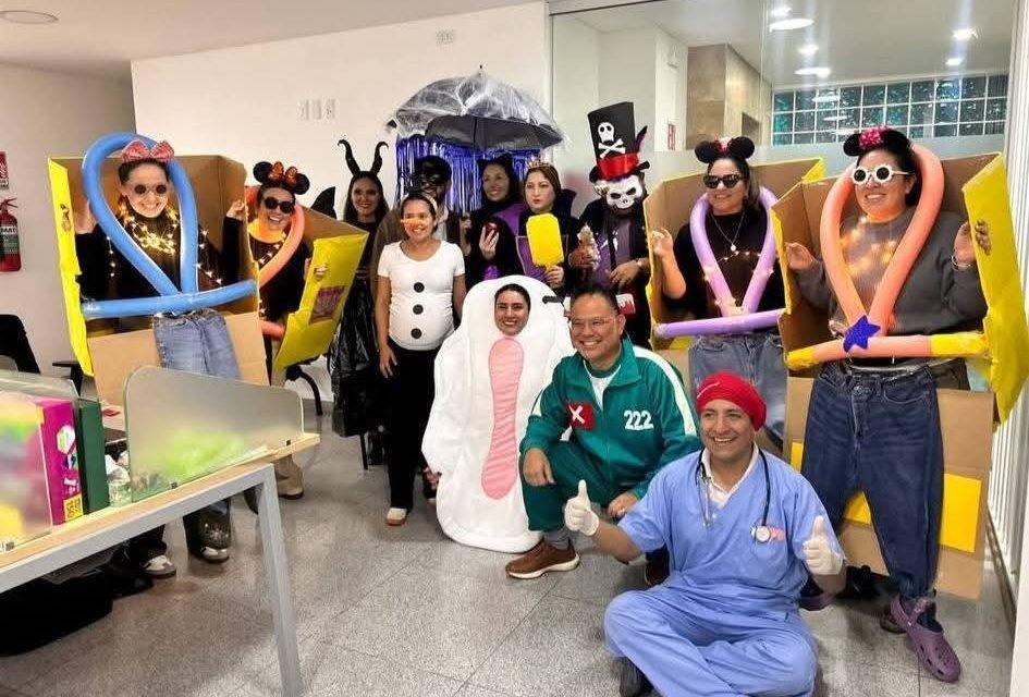 OFICINAS DE SANTA CRUZ CELEBRAN HALLOWEEN CON UN CREATIVO CONCURSO DE DISFRACES