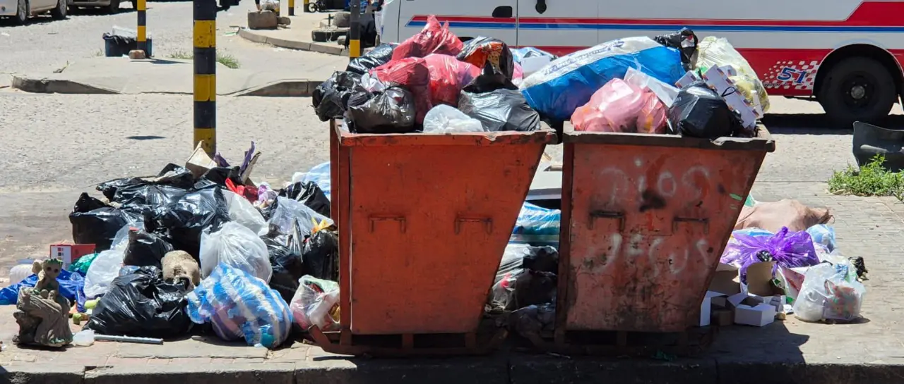 SERVICIO DE LIMPIEZA URBANA EN SANTA CRUZ QUEDA SUSPENDIDO POR FALTA DE PAGO