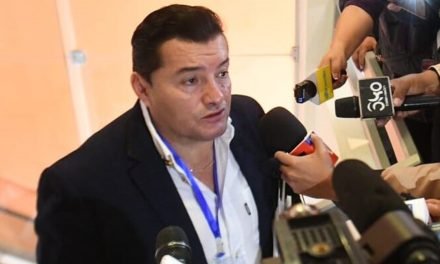 JOHNNY FERNÁNDEZ ES IMPUTADO POR LA FISCALÍA POR DESOBEDECER UNA SENTENCIA DEL TCP