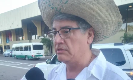 JERJES JUSTINIANO VUELVE AL PAÍS Y PONE FIN A SU EXILIO POLÍTICO