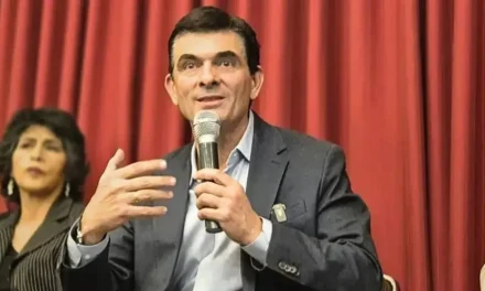 RODRIGO PAZ VIAJA A EE. UU. PARA ASEGURAR DÓLARES Y COMBUSTIBLES