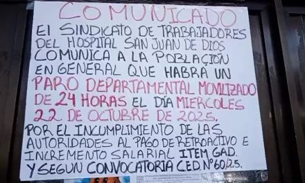 PERSONAL DE SALUD CUMPLE PARO DE 24 HORAS Y ADVIERTE CON RADICALIZAR MEDIDAS