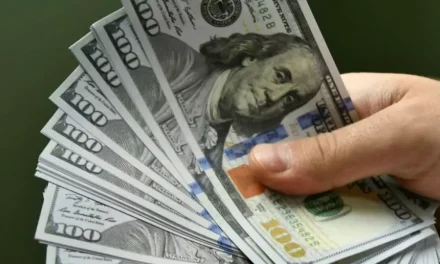 DÓLAR PARALELO SIGUE A LA BAJA TRAS “SHOCK DE CONFIANZA”, SEÑALA MINISTRO ESPINOZA