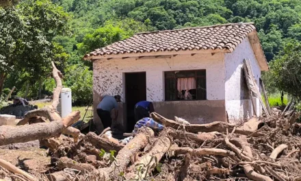 SAMAIPATA LUCHA CONTRA EL DESASTRE Y SIGUE BÚSQUEDA DE DOS MUJERES