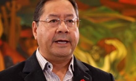 ARCE DEFIENDE LA INDUSTRIALIZACIÓN Y CRITICA BLOQUEO ECONÓMICO