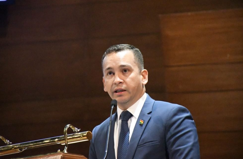 MAGISTRADOS DEL TCP BUSCAN “ATEMORIZAR” A LAS SALAS CONSTITUCIONALES, DENUNCIA SAUCEDO