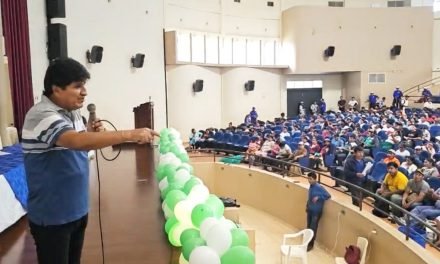 MORALES ALERTA SOBRE RIESGOS DE LA DESCENTRALIZACIÓN EN SALUD Y EDUCACIÓN