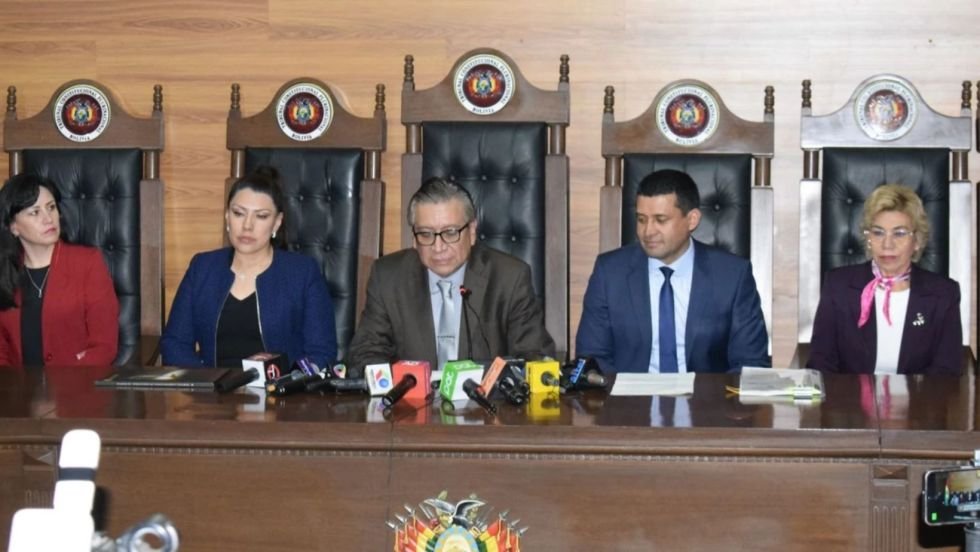 MAGISTRADOS PRORROGADOS DEL TCP Y TSJ TIENEN DIEZ DÍAS PARA DEJAR SUS CARGOS