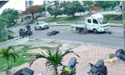 MOTOCICLISTA QUEDA GRAVEMENTE HERIDO TRAS ACCIDENTE EN SANTA CRUZ