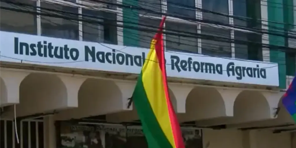 OFICINAS DEL INRA EN LA PAZ FUERON INTERVENIDAS TRAS DENUNCIAS DE IRREGULARIDADES