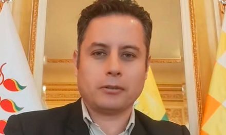 VICEPRESIDENTE FELICITA A LA POLICÍA POR APREHENSIÓN DEL EXPRESIDENTE ARCE