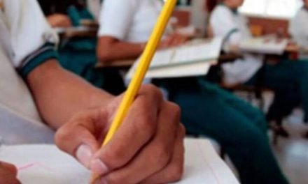 COBROS IRREGULARES MARCAN EL INICIO DE INSCRIPCIÓN EN EL COLEGIO FUENTE DEL SABER
