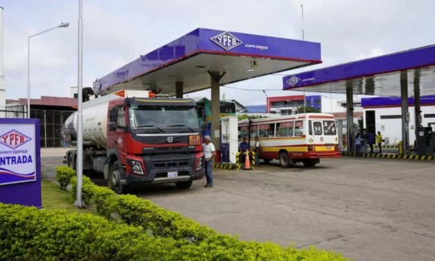 SE NORMALIZA LA VENTA DE GLP EN SANTA CRUZ: DISTRIBUIDORAS OPERAN CON ORDEN Y CONTROL POLICIAL