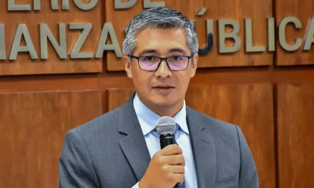 ESPINOZA DESTACA EL ROL DEL SECTOR PRIVADO EN LA AGENDA DEL BID Y URGE A PRIORIZAR PROYECTOS ESTRATÉGICOS