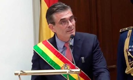 PAZ CUESTIONA MARCHA DE LA COB Y ASEGURA QUE “A BOLIVIA YA LA VENDIERON”